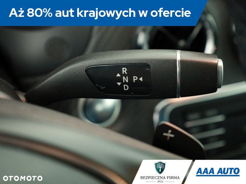 Mercedes-Benz GLA - 22