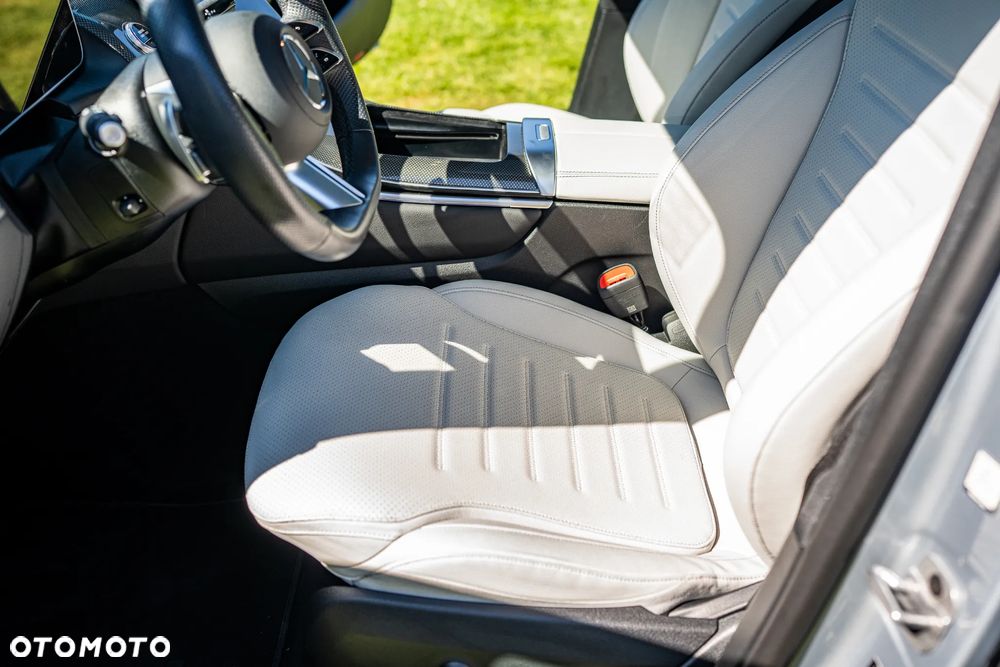 Mercedes-Benz GLC 220 d mHEV 4-Matic AMG Line - 23