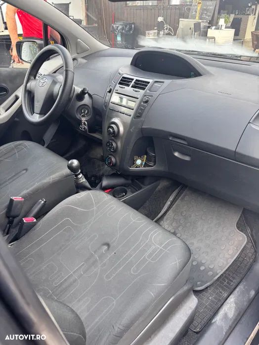Toyota Yaris 2009 photo 5