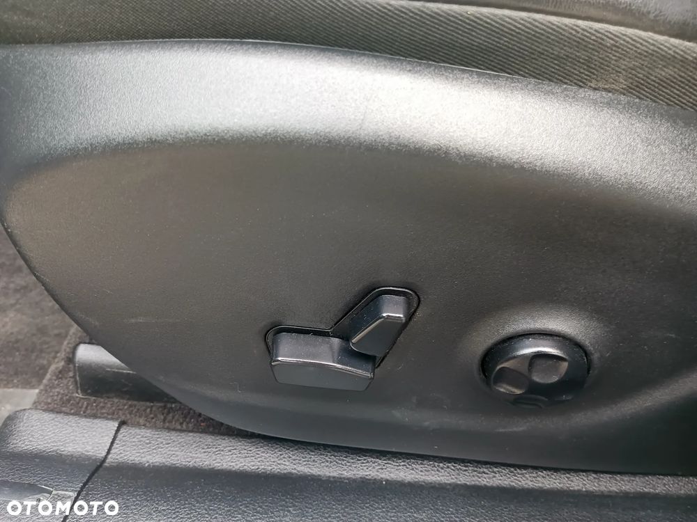 Suzuki Ignis 1.2 SHVS Premium CVT - 19