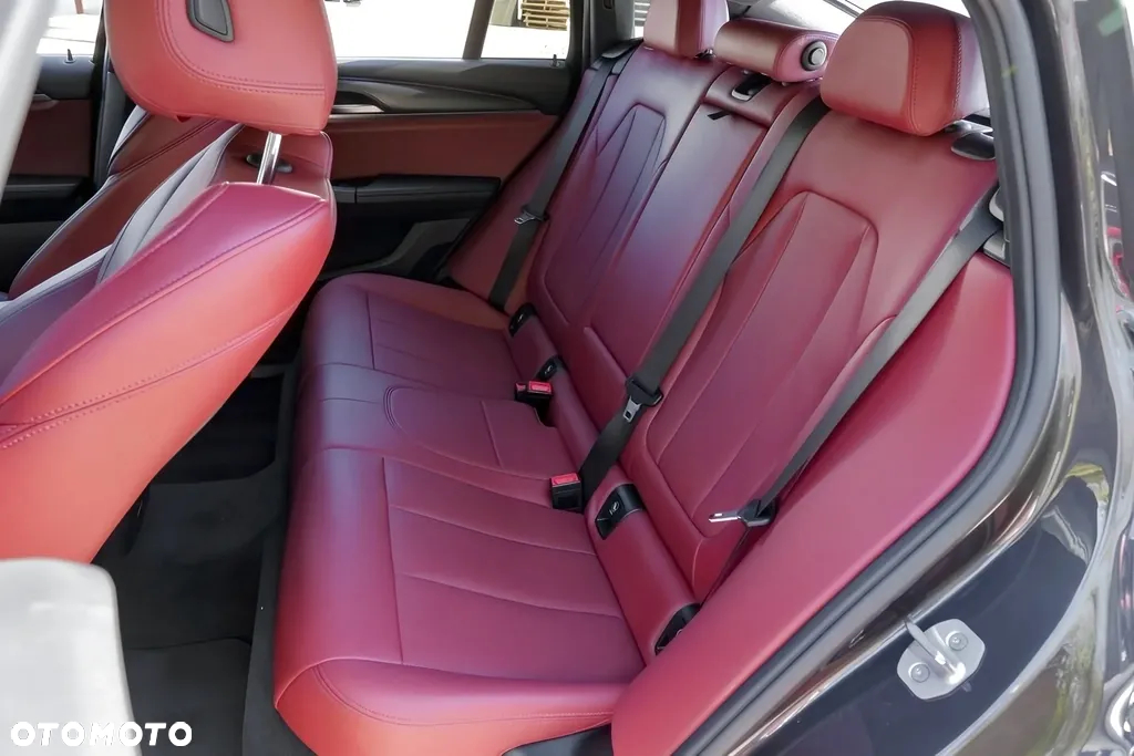BMW X4 xDrive30i M Sport Edition - 12