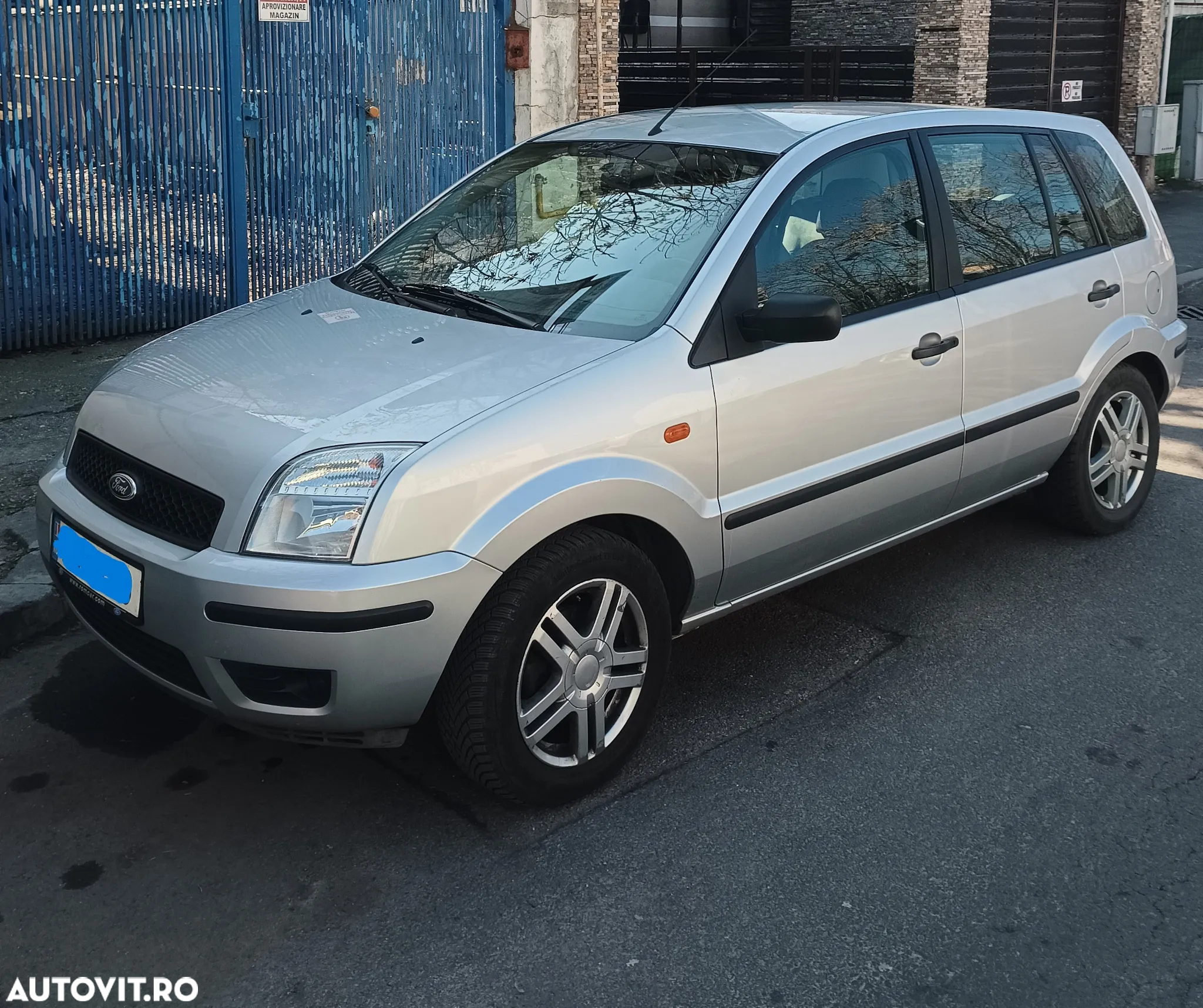 Ford Fusion - 7