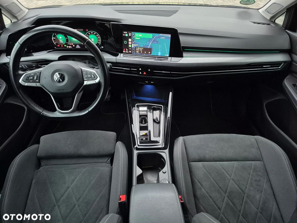 Volkswagen Golf Variant - 9