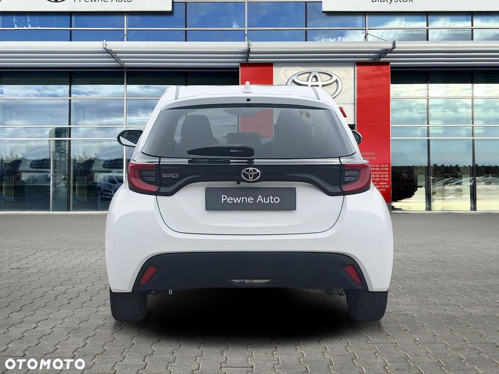 Toyota Yaris - 4