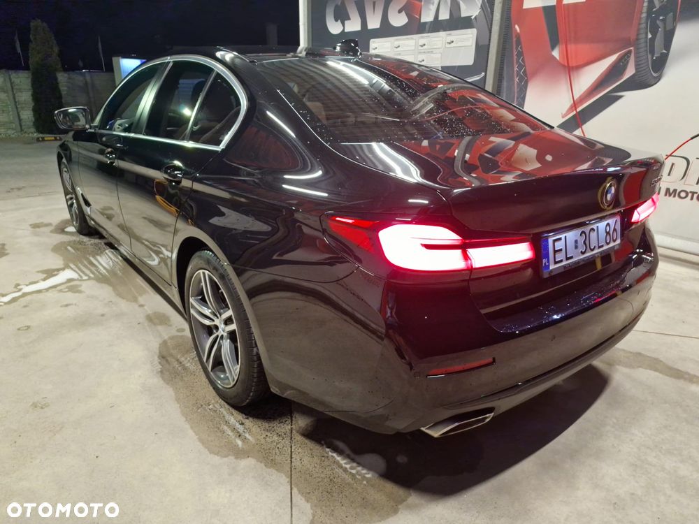 BMW Seria 5 518d mHEV Luxury Line - 27