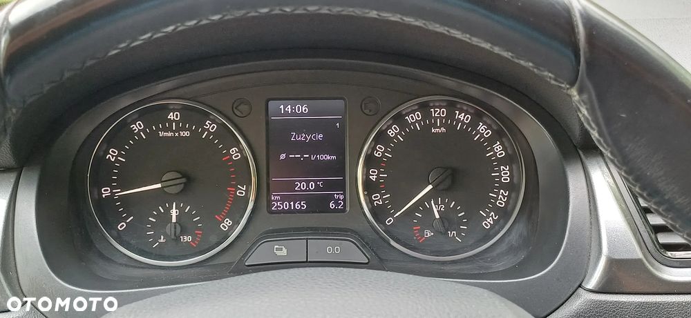 Skoda RAPID Spb 1.2 Elegance Max - 20