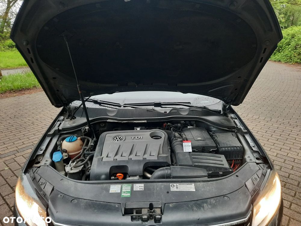 Volkswagen Passat 2.0 TDI DPF R-Line Edition Plus - 7