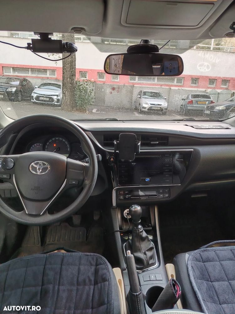 Toyota Auris - 8