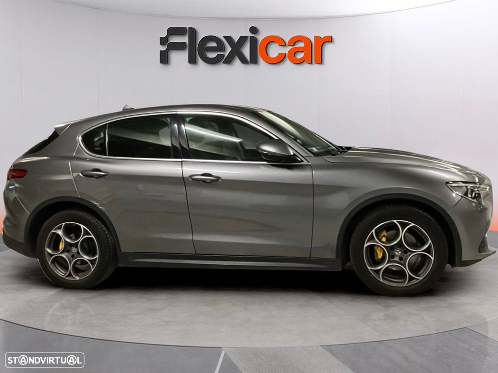 Alfa Romeo Stelvio 2.2 D Super AT8 - 4