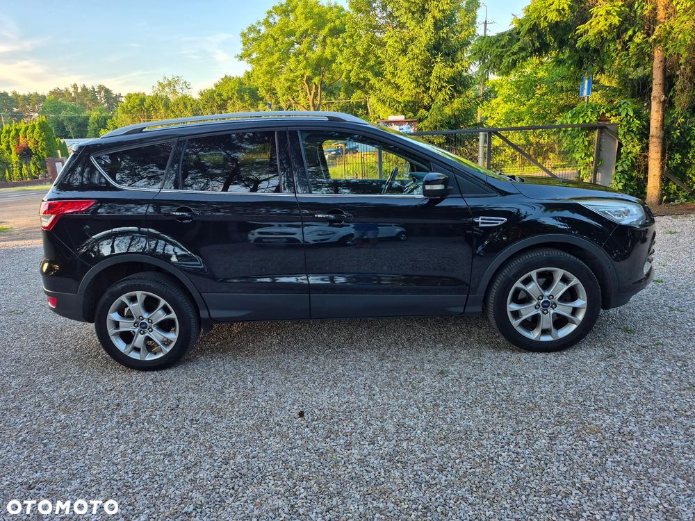 Ford Kuga 2.0 TDCi 4x4 Titanium - 4