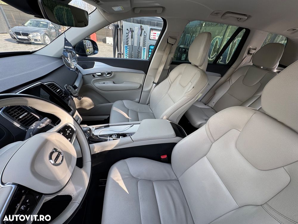 Volvo XC 90 D5 AWD Geartronic Momentum - 1
