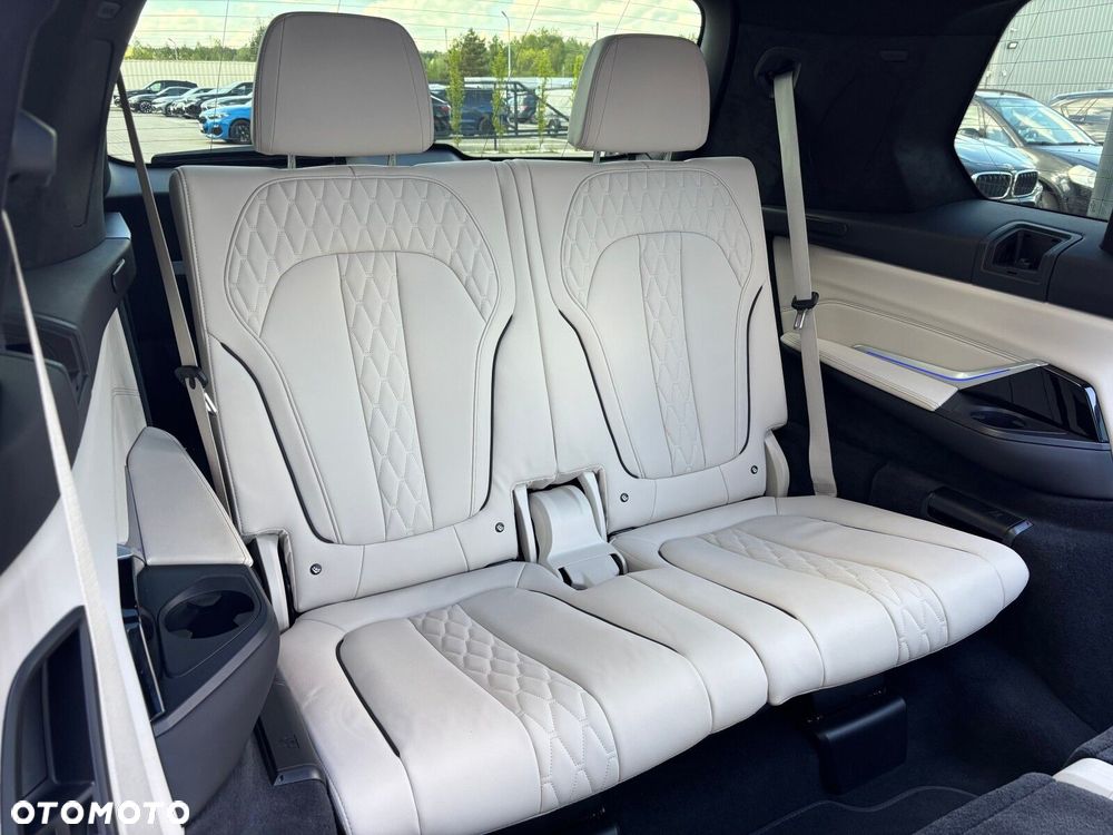 BMW X7 xDrive40d mHEV sport - 27