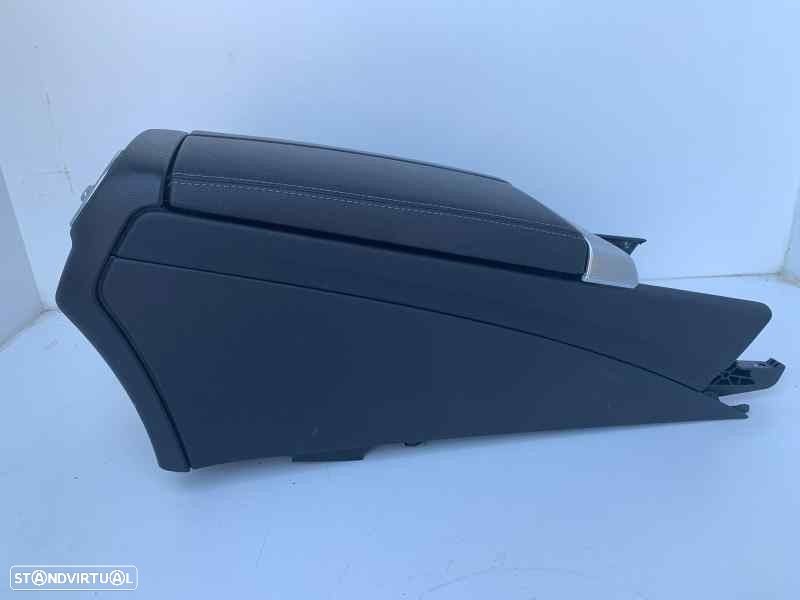 APOIO DE BRAÇOS CENTRAL MERCEDES-BENZ CLASSE C COUPÉ 2018 - 3