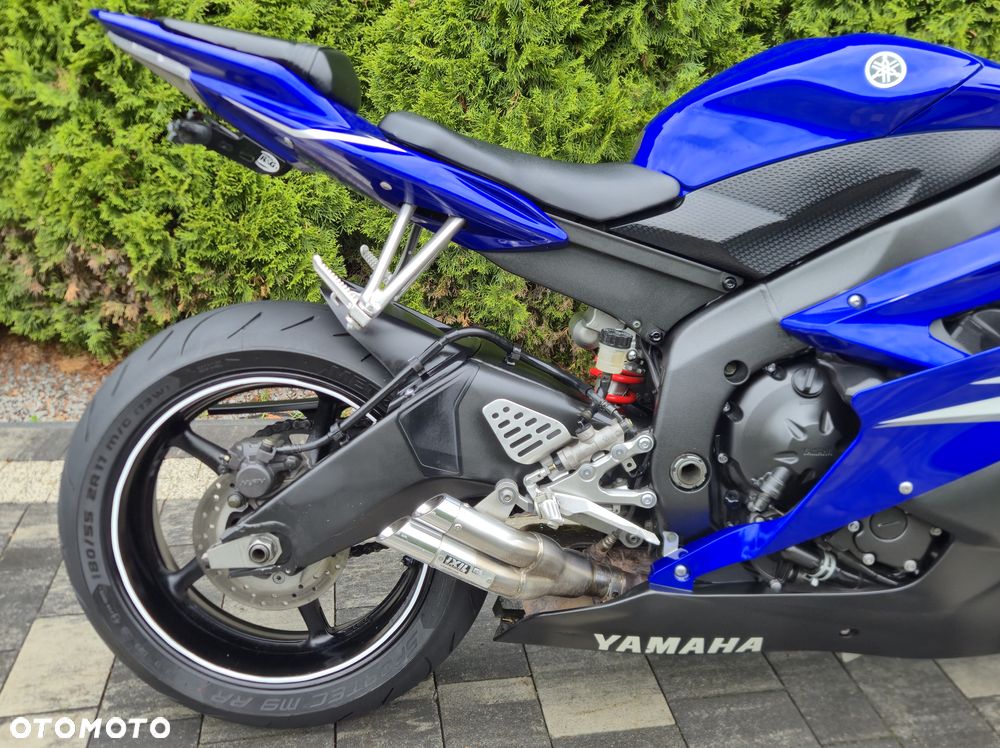Yamaha R6 - 3