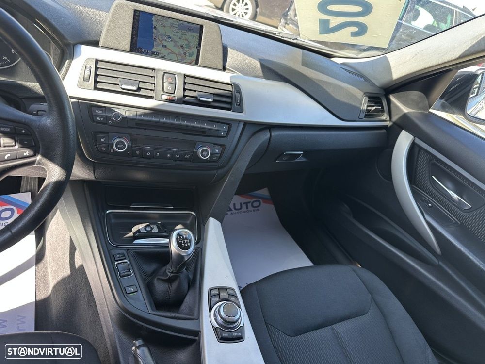 BMW 320 d Line Sport - 6