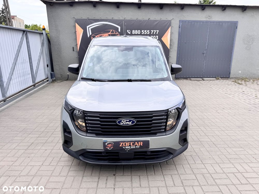 Ford Transit Courier - 8