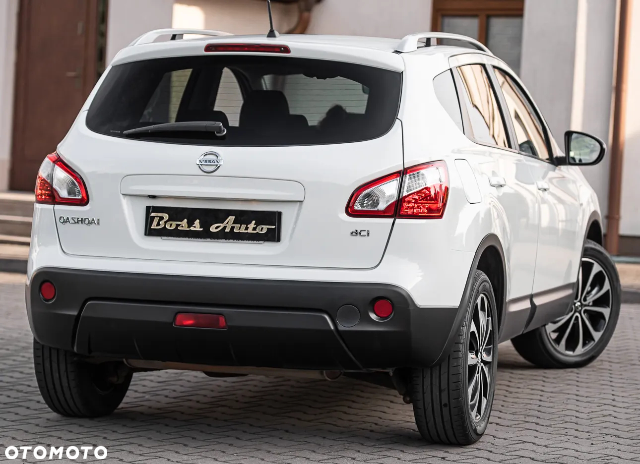 Nissan Qashqai 2.0 dCi 4x4 I-Way - 12