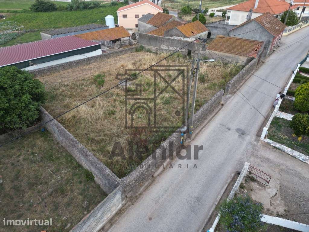 Prédio Misto com 800 m2 de terreno - Bispeira, Sobral de Monte Agraço - Grande imagem: 4/19