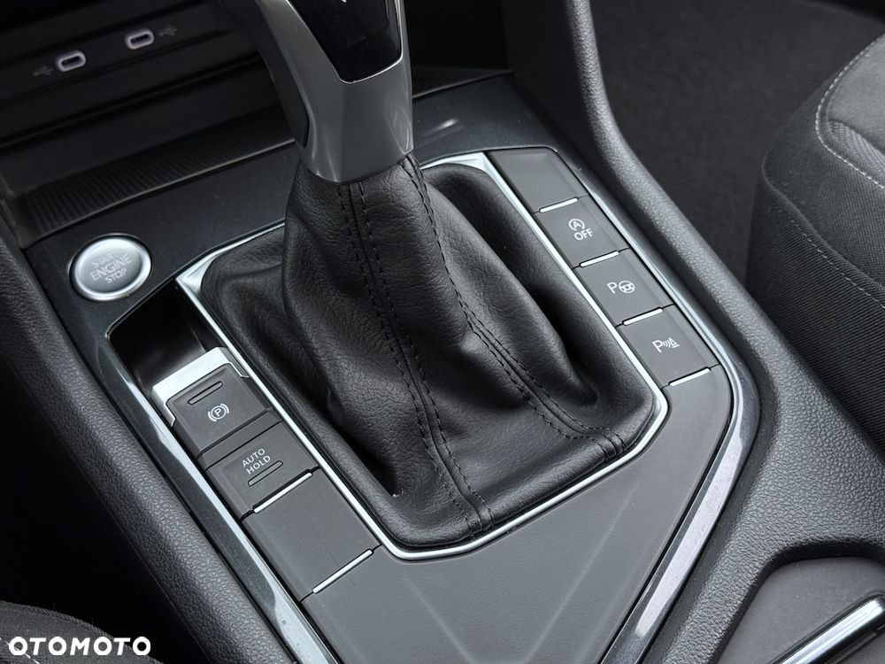 Volkswagen Tiguan - 24