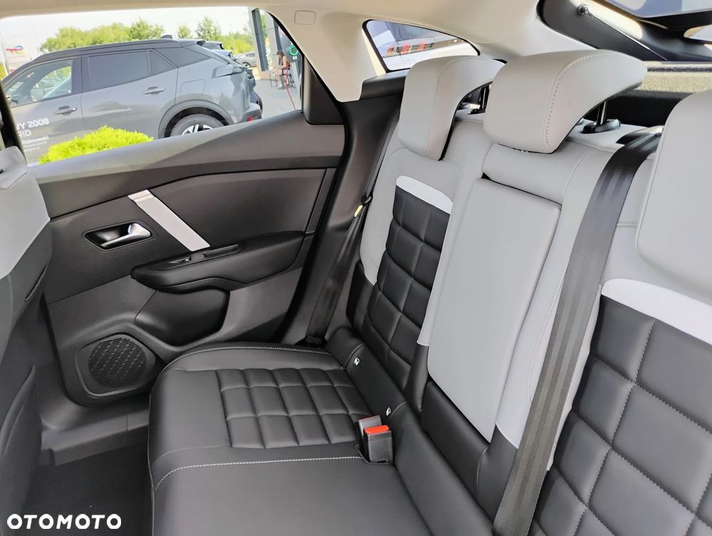Citroën C4 1.2 mHEV Max eDCT6 - 18