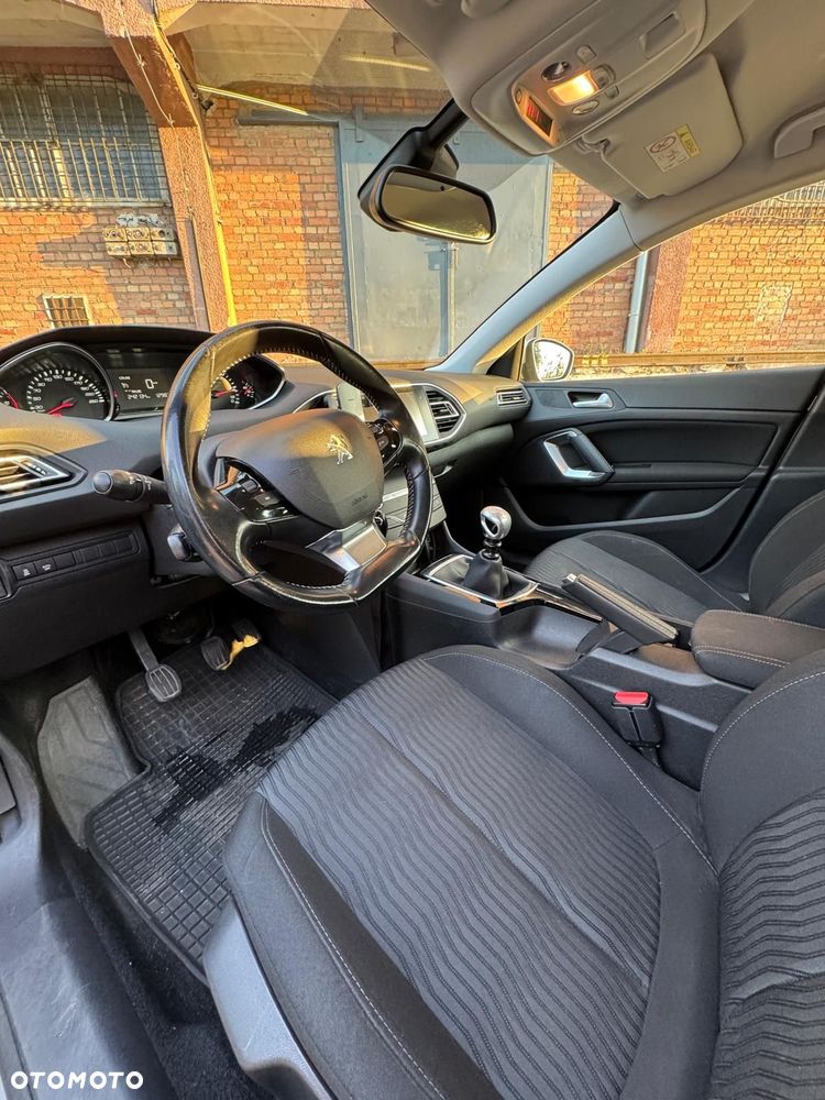 Peugeot 308 - 15