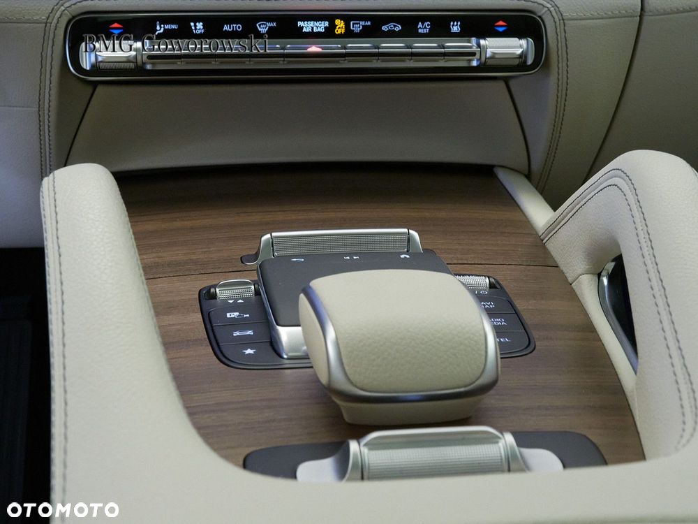 Mercedes-Benz GLE - 16