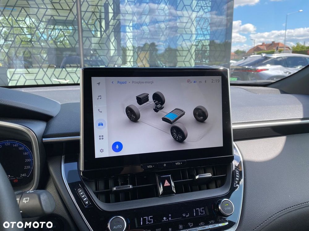 Toyota Corolla Cross 2.0 Hybrid Executive - 17