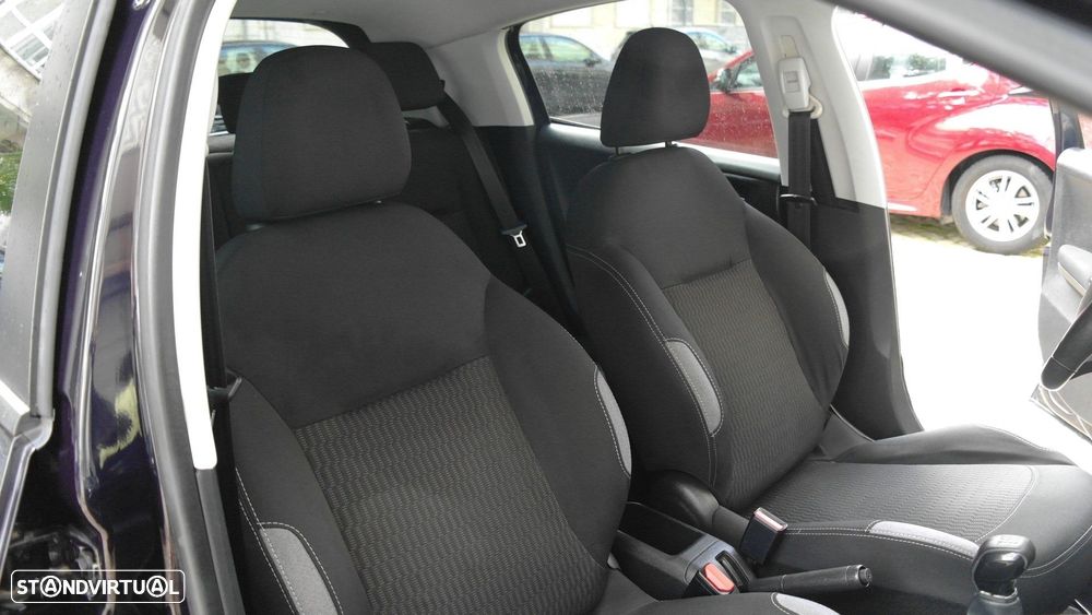 Peugeot 208 1.2 PureTech Active - 19