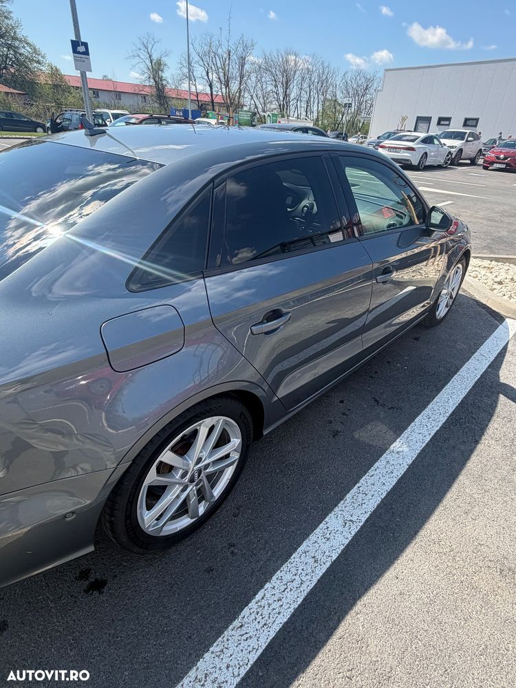 Audi A3 2.0 TDI clean Stronic Ambiente - 14
