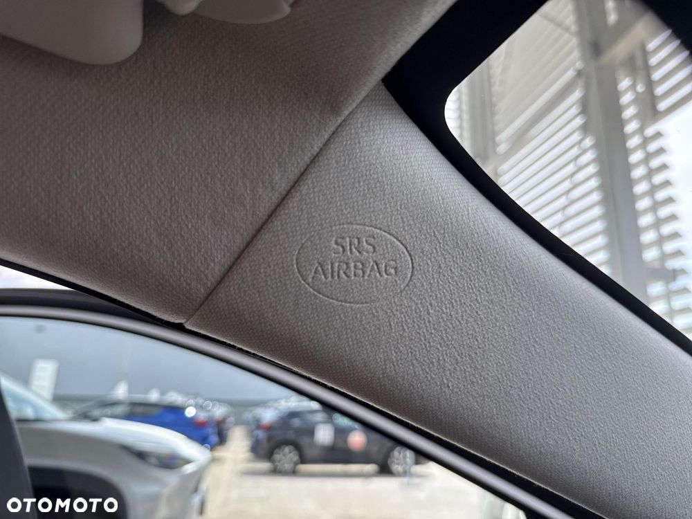 Toyota Corolla 1.8 Hybrid Comfort - 22