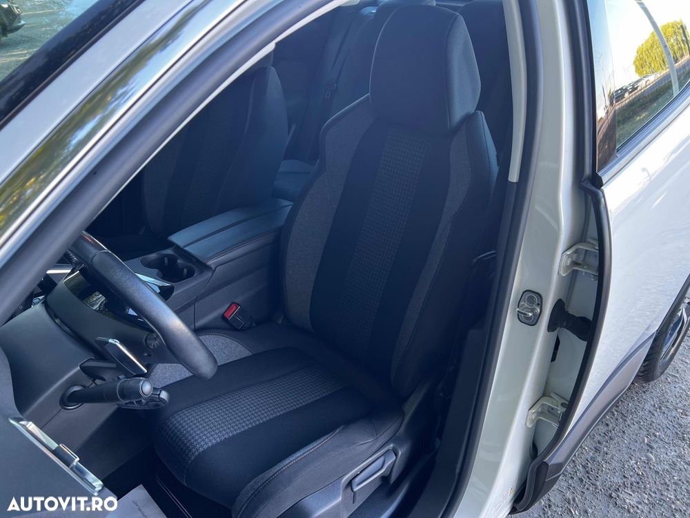 Peugeot 3008 BlueHDi 130 Stop & Start EAT8 Active - 26