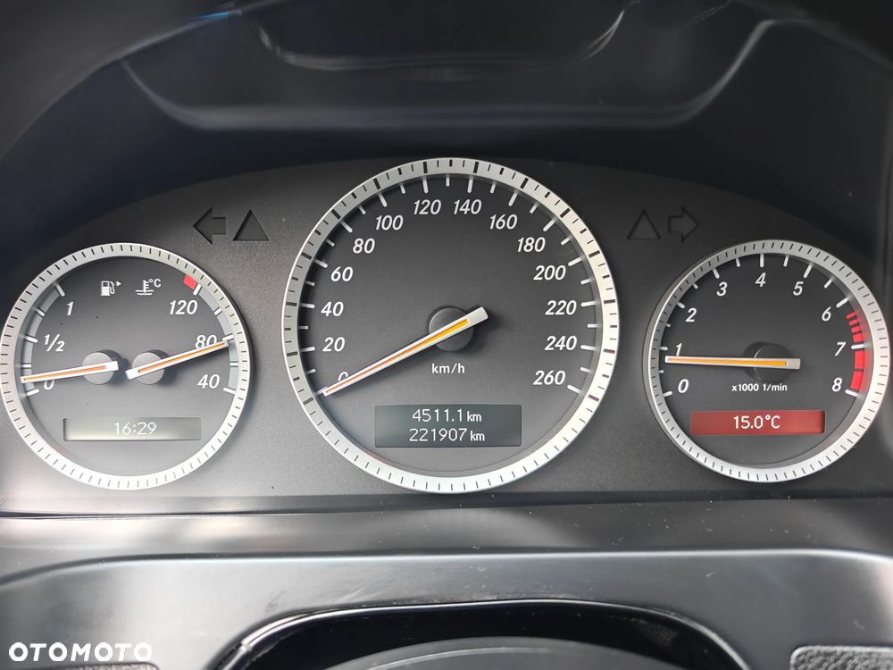 Mercedes-Benz Klasa C 200 Kompressor Classic - 9