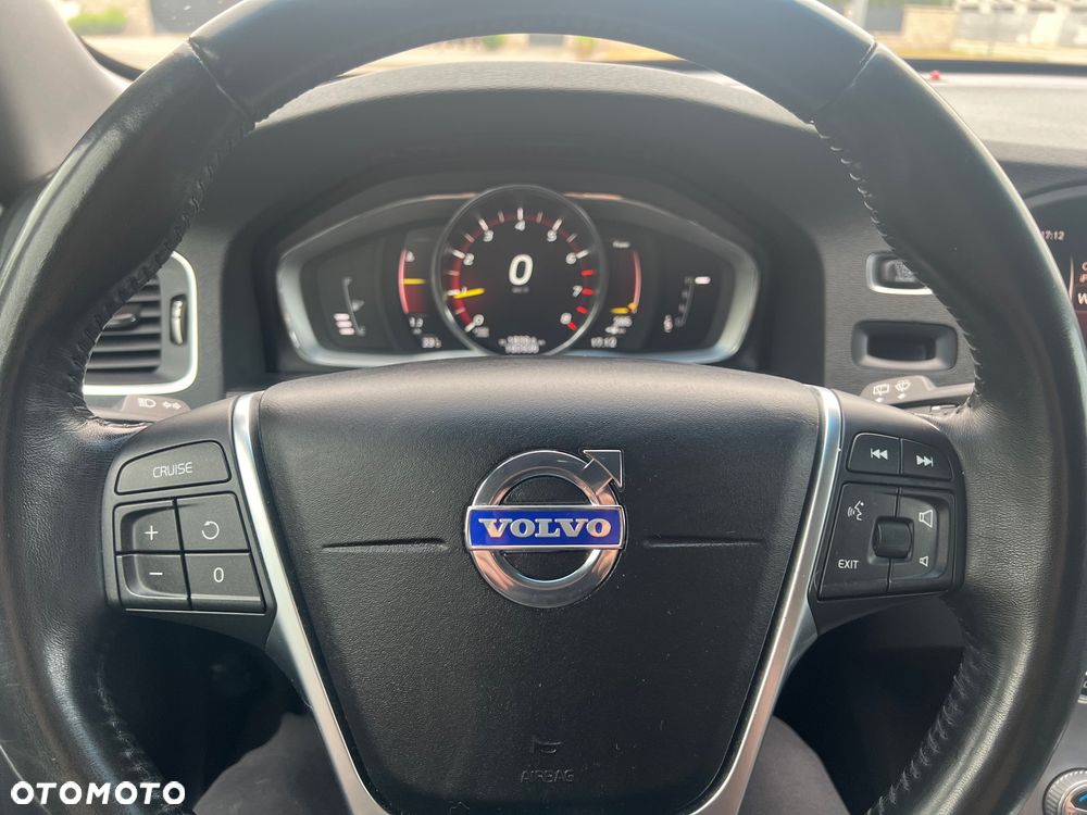 Volvo V60 Cross Country T5 AWD Momentum - 10