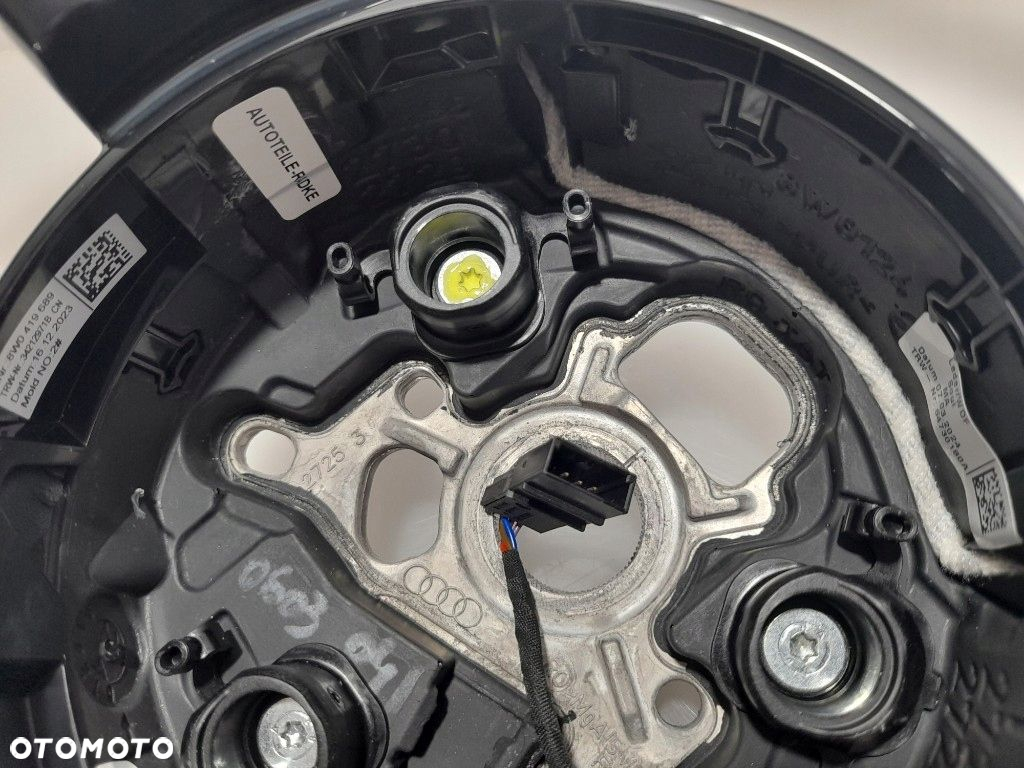NOWA KIEROWNICA SKÓRA MULTIFUNKCJA DSG ŁOPATKI 8W0419689 AUDI A4 B9 2024r - 11