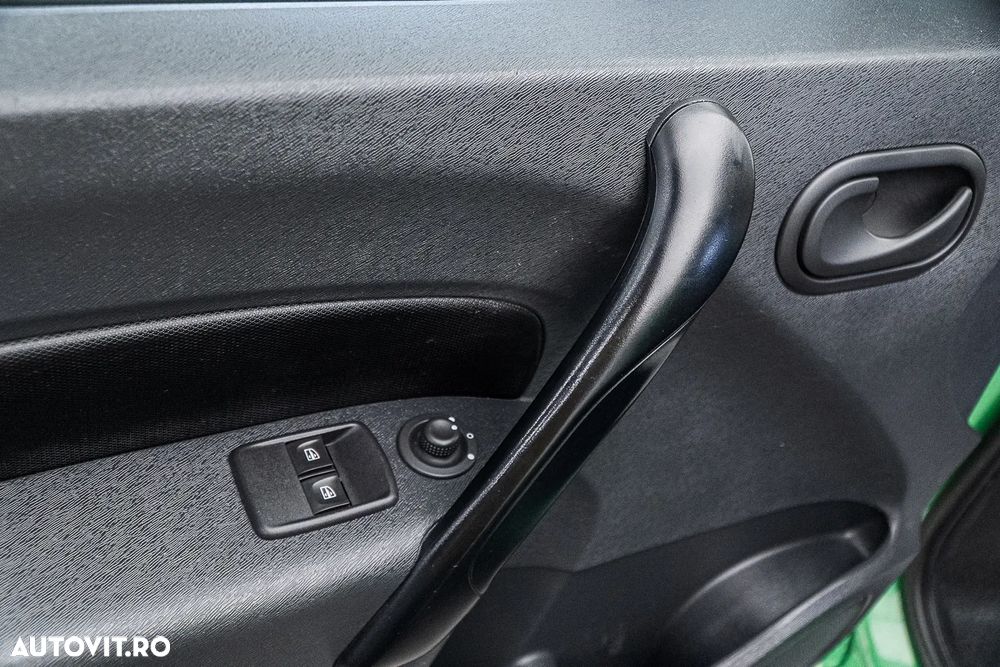 Renault Kangoo ENERGY dCi 90 FAP Start & Stop EXPERIENCE - 25