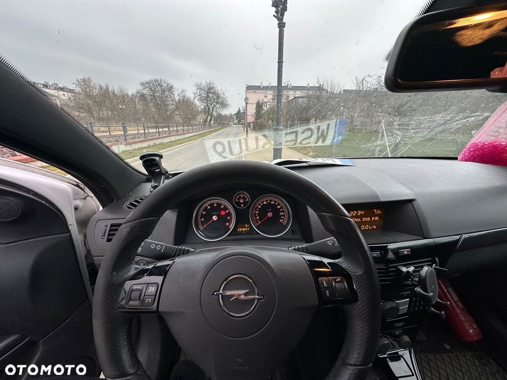 Opel Astra 1.6 Sport - 19