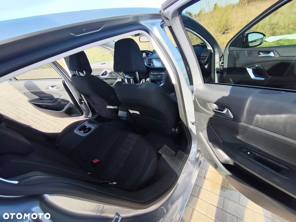 Peugeot 308 BlueHDi 120 Stop & Start Active - 25