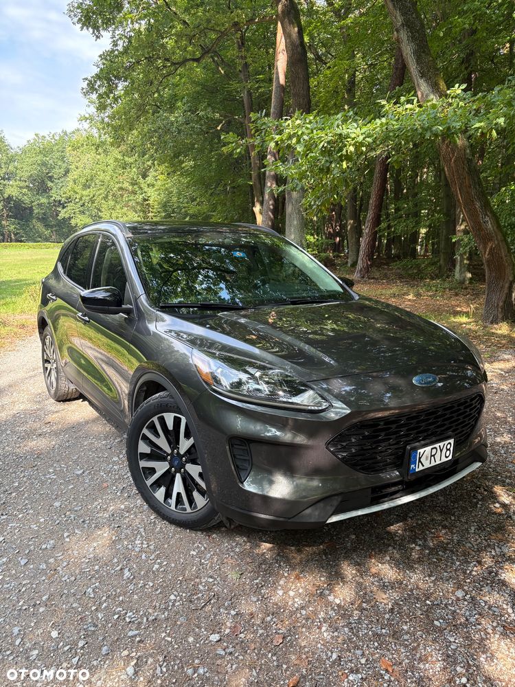 Ford Escape 2.0 EcoBoost AWD Titanium - 1