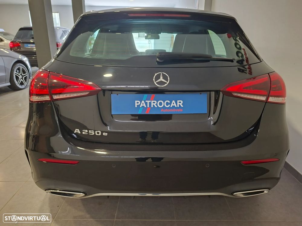 Mercedes-Benz A 250 e AMG Line - 23