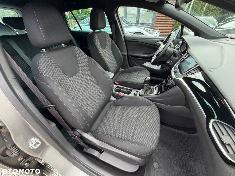 Opel Astra 1.4 Turbo Start/Stop Dynamic - 36