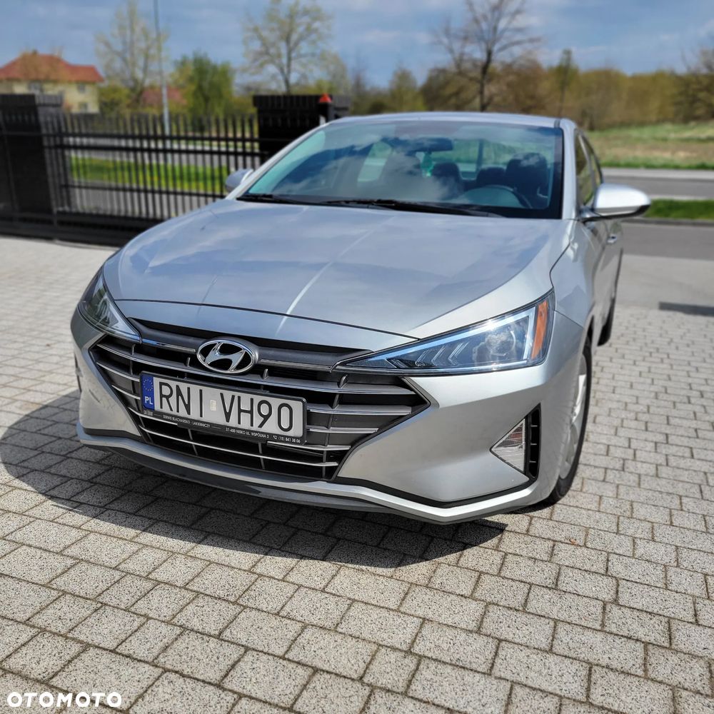 Hyundai Elantra - 6