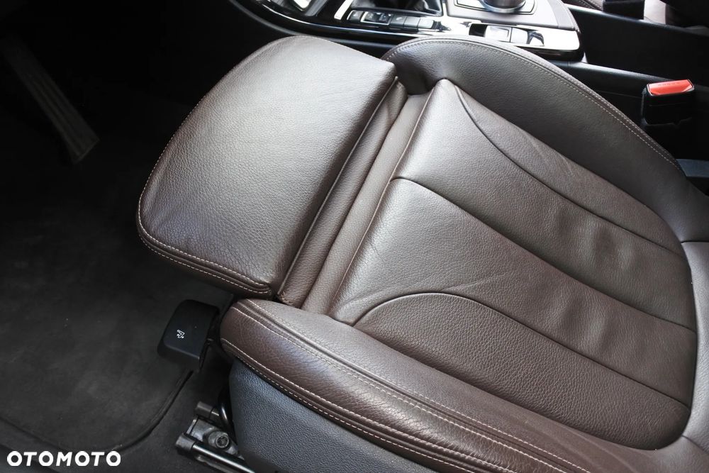 BMW X1 xDrive25d Sport Line sport - 24