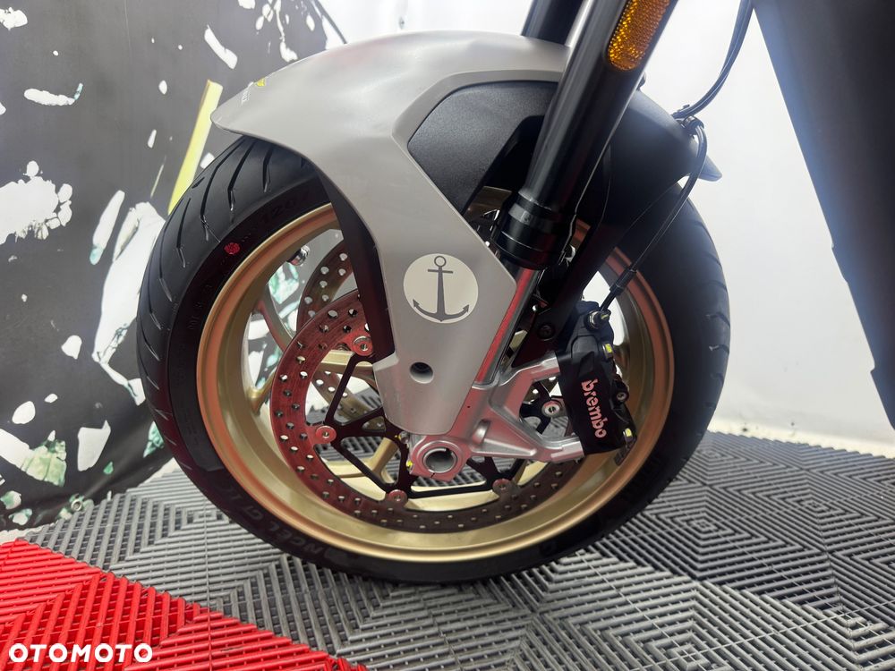 Moto Guzzi V100 Mandello - 9