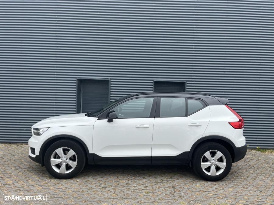 Volvo XC 40 1.5 T2 Momentum Geartronic - 38