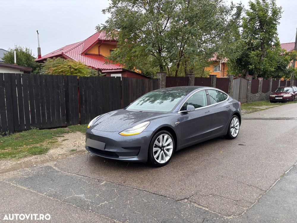 Tesla Model 3 Standard Reichweite Plus Hinterradantrieb - 1