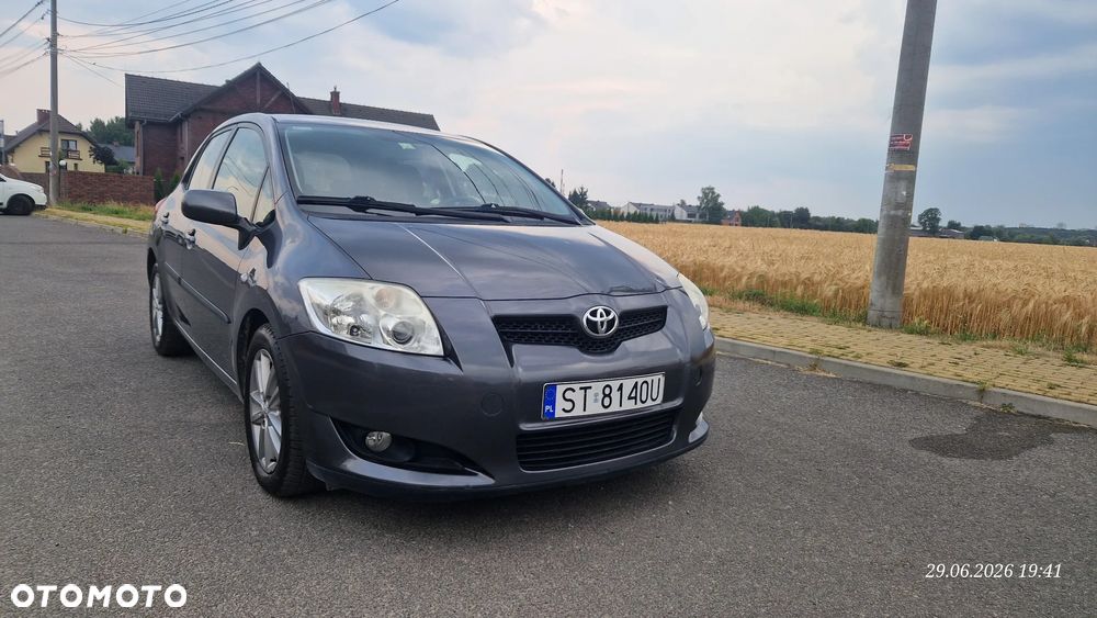 Toyota Auris 2.0 D-4D Luna - 2