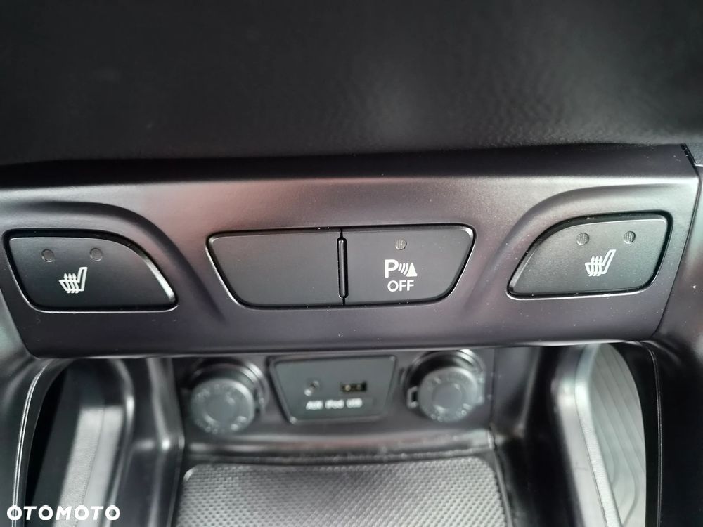 Hyundai ix35 1.7 CRDi Premium 2WD - 17