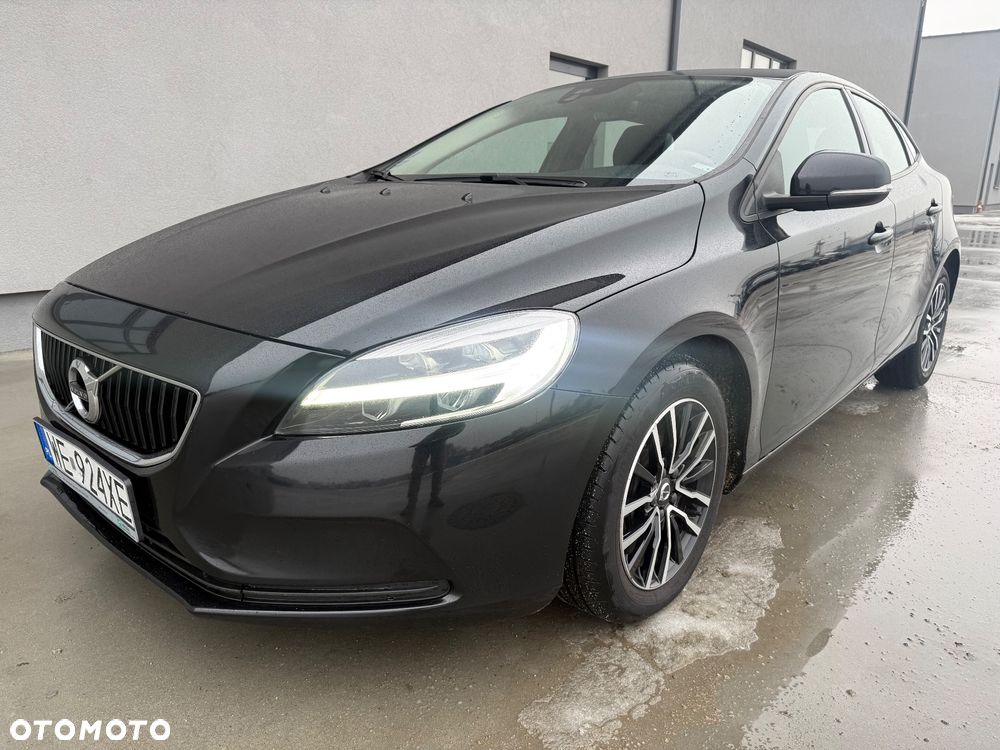 Volvo V40 D3 Drive-E Momentum - 1