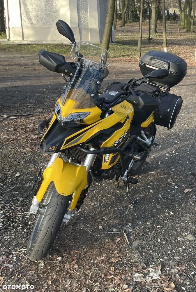 Benelli TRK 251 - 7