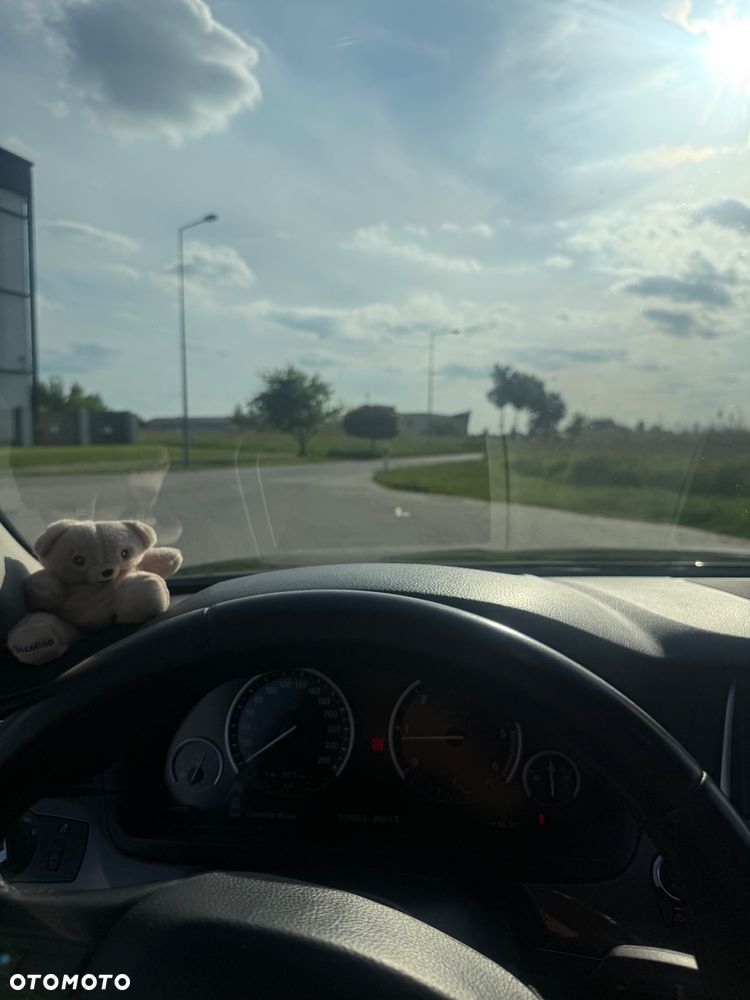 BMW Seria 5 525d Modern Line - 9